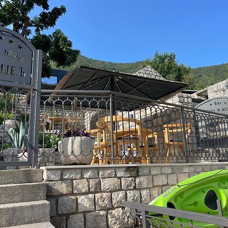 Vila Djuro Mikijelj Donji Stoliv Kültér fotó